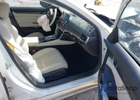 2019 Honda Accord Touring 2.0T из США, поврежденный, VIN 1HGCV2F98KA010886